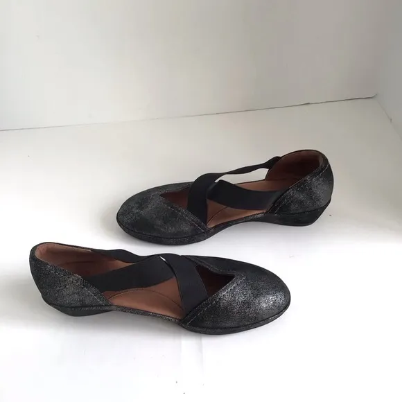 L'Amour Des Pieds Bane Demi Criss Cross Strap Leather Wedges Size 7