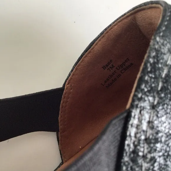 L'Amour Des Pieds Bane Demi Criss Cross Strap Leather Wedges Size 7