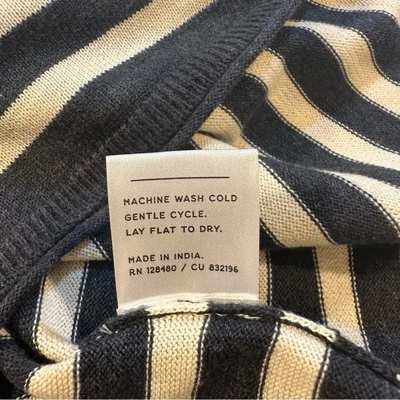 LAST ONE! NWT Pact XL 100% Organic Cotton Classic Fine Knit Gray Stripe Sweater