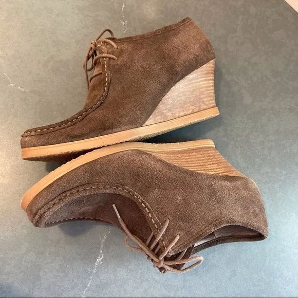 Lauren Ralph Lauren sz 10 Denver brown suede wedge booties chukka