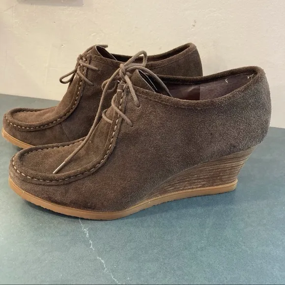 Lauren Ralph Lauren sz 10 Denver brown suede wedge booties chukka
