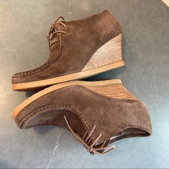 Lauren Ralph Lauren sz 10 Denver brown suede wedge booties chukka
