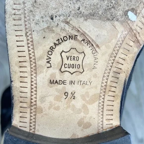lavorazione artigiana Oxford Shoes