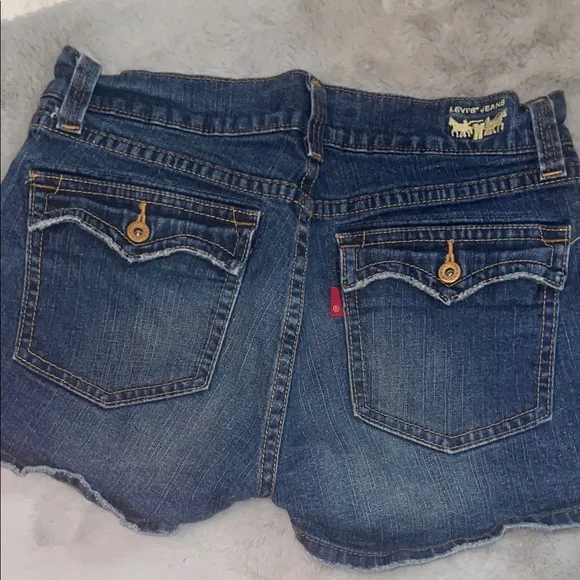 Levi's 504 Slouch Blue Denim Jean Shorts Light Distressing on Hem 13