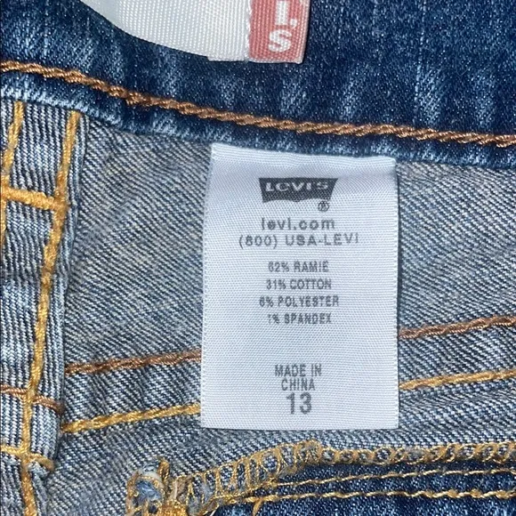 Levi's 504 Slouch Blue Denim Jean Shorts Light Distressing on Hem 13