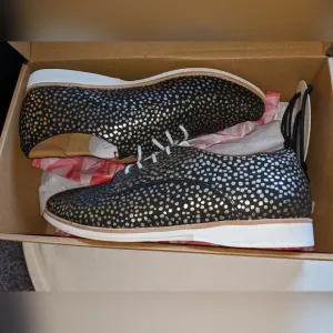 Lightweight Oxford Derby Shoes Flat Gold Leopard 7/38 Black NIB Christmas
