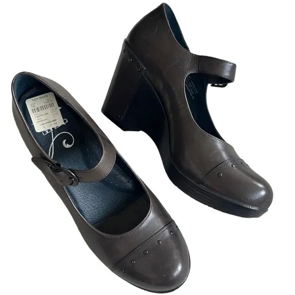 Like New Dansko Leather Fanny Mary Jane Wedges Brown Size 10.5 - 11