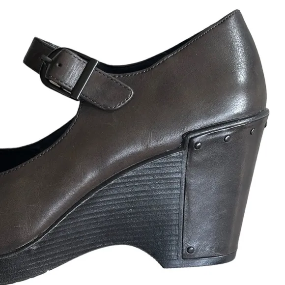 Like New Dansko Leather Fanny Mary Jane Wedges Brown Size 10.5 - 11