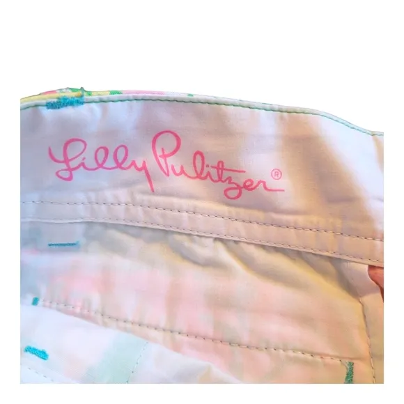 Lilly Pulitzer Callahan 5&quot; Big Flirt Shorts Hibiscus Print Cotton Shorts Multi