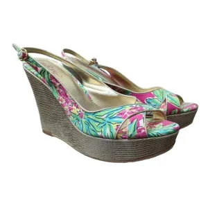 Lilly Pulitzer Ginger Spike the Punch Gold Wrap Wedges