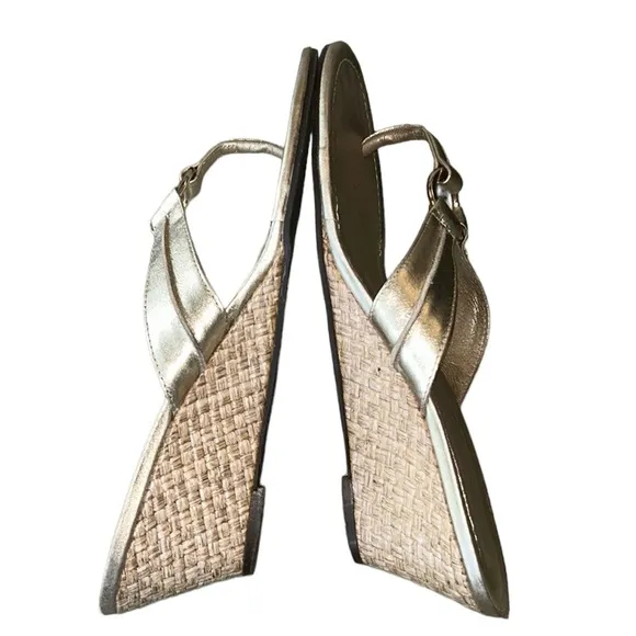 Lilly Pulitzer McKim Metallic Gold Leather Straw Wedges /  Sandals - 9.5