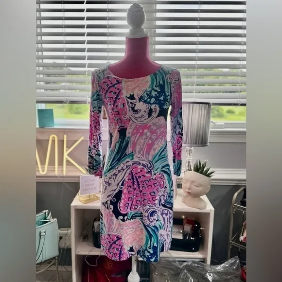 LILLY PULITZER SOPHIE DRESS IN ALL THAT SHE WANTS - EUC