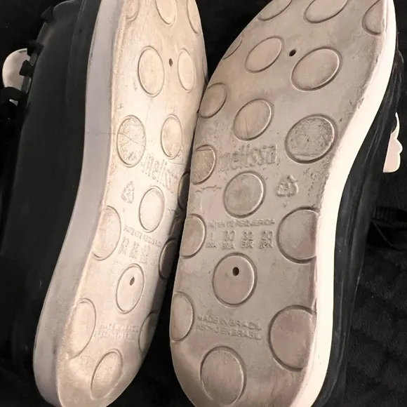 Limited Edition Melissa x Hello Kitty Sneakers sz 1
