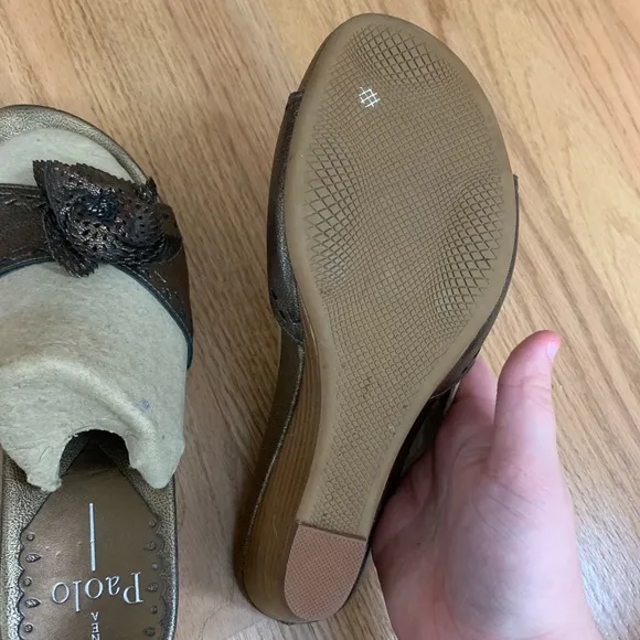 Linea‎ Paolo Floral Gold Slip on Wedges