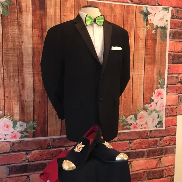 Lineage Tuxedo Coat
