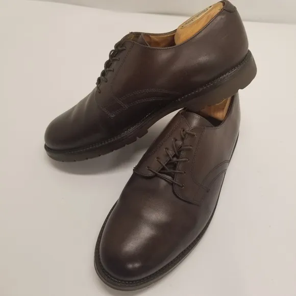 L.L. Bean Mens Size 10EE Oxford Derby Brown Leather Vibram Gum Lite Sole Lace Up