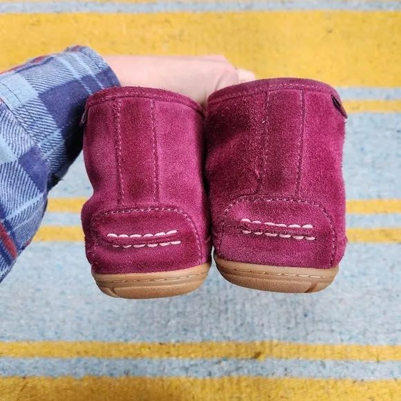 L.L. Bean Wicked Good Slipper Moc Boot in Bramble Berry Size 9