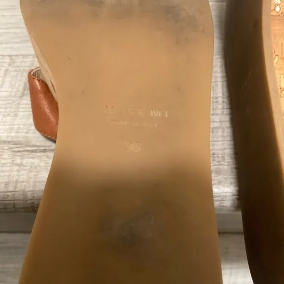 M. Gemi chestnut platform wedge size 6