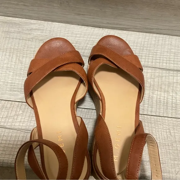 M. Gemi chestnut platform wedge size 6