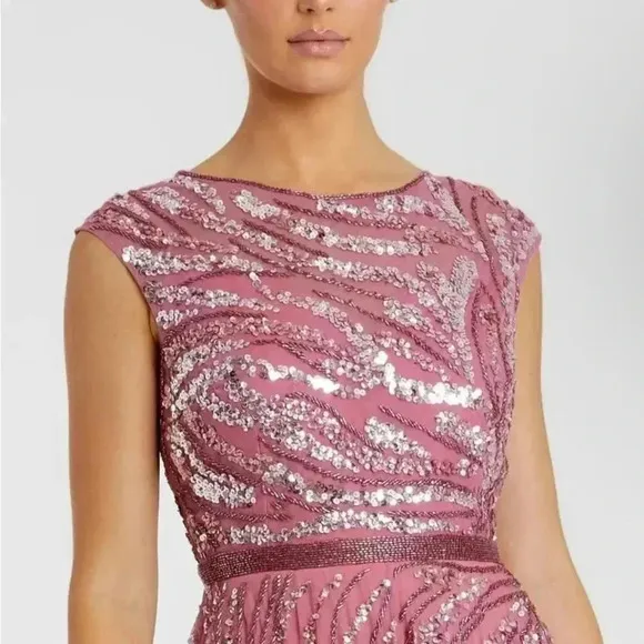 MAC DUGGAL Cap Sleeve Embellished Evening Gown NWT Style 5445