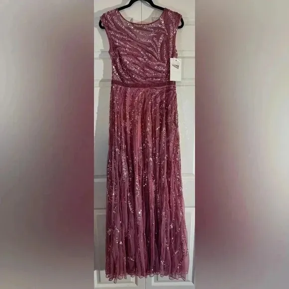 MAC DUGGAL Cap Sleeve Embellished Evening Gown NWT Style 5445