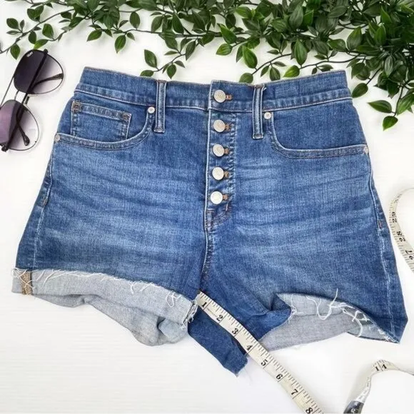 Madewell High-Rise Denim Shorts in Derby Wash Button-Front size 26 style K5970