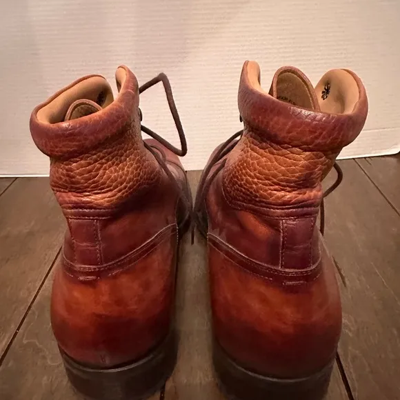 Magnanni Lace Up Boots