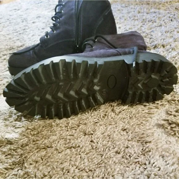 Manas gray suede lace-up combat  boots sz 8.5/9