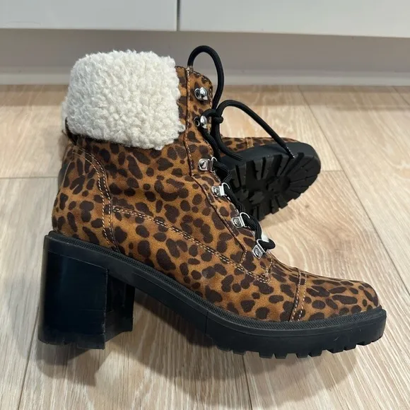 Marc Fisher Hiker Lace-Up Ankle Boots size 8.5