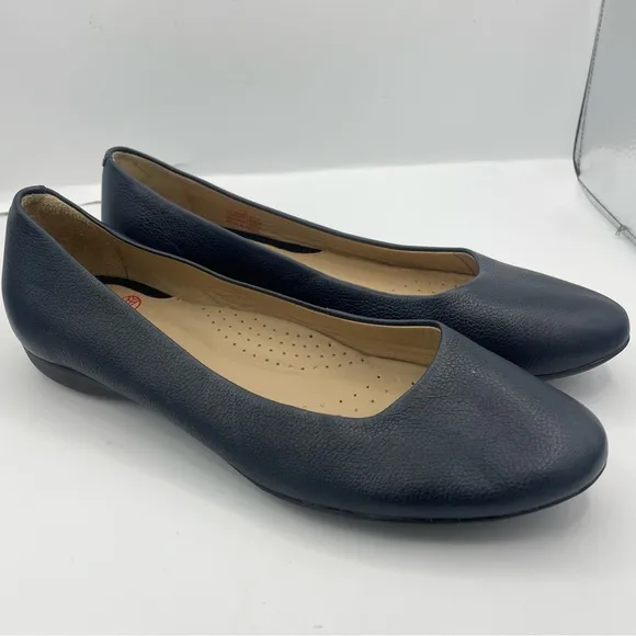 MARC JOSEPH leather cushion navy blue slip on flats women Size 7 1/2