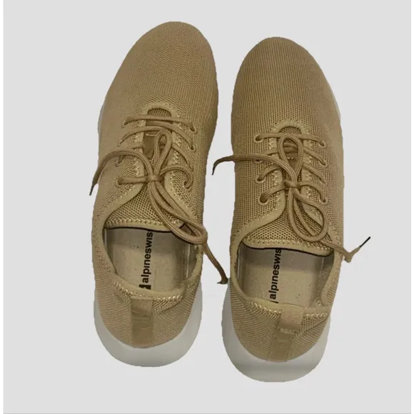 Men’s Alpine Swiss Sneakers Size 10M 12W Tan and White