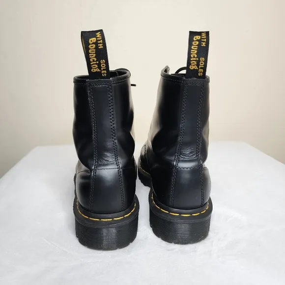 Mens Dr. Martens Black 1460 Smooth Leather Lace-Up Combat Boots Size 11