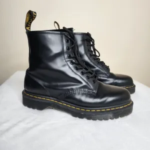 Mens Dr. Martens Black 1460 Smooth Leather Lace-Up Combat Boots Size 11