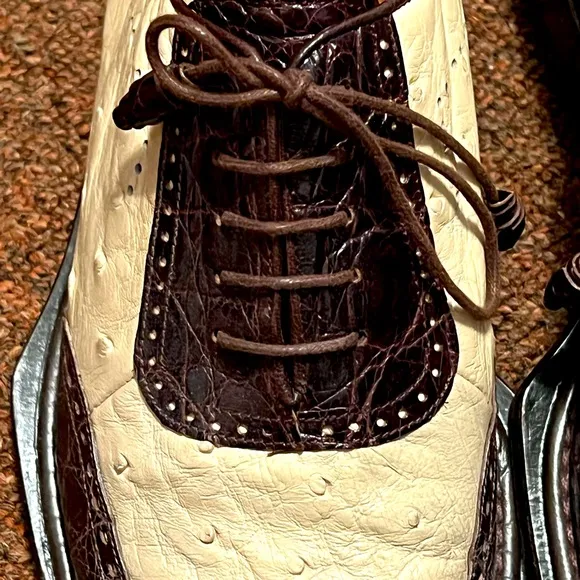 Men's Two-Tone Leather Dress Shoes