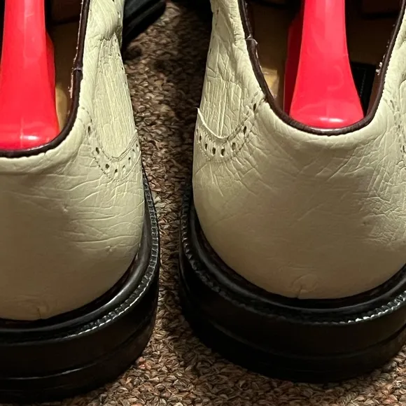 Men's Two-Tone Leather Dress Shoes