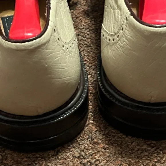Men's Two-Tone Leather Dress Shoes