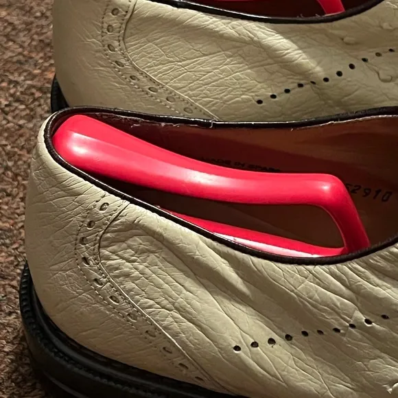 Men's Two-Tone Leather Dress Shoes