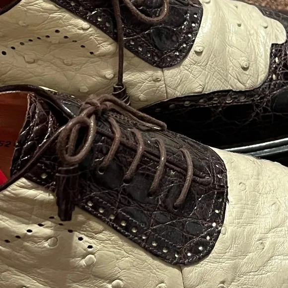 Men's Two-Tone Leather Dress Shoes