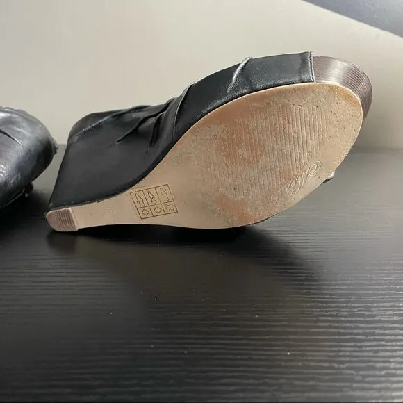 Messeca New York Cecilia Black Leather Platform Wedges. 9.5