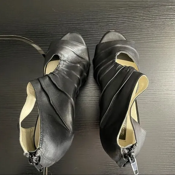 Messeca New York Cecilia Black Leather Platform Wedges. 9.5