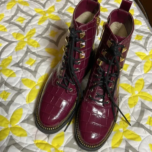 Michael Kors Haskell Crocodile Embossed Leather Combat Boot Size 5M New
