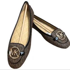 MICHAEL KORS Lillie Logo Moccasin black &amp; brown flat 9.5