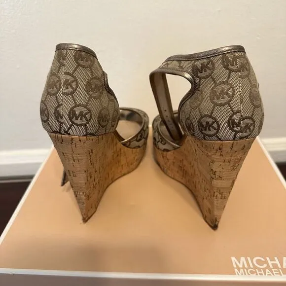Michael Kors platform iconic lightweight gold cork wedge sandal size 7