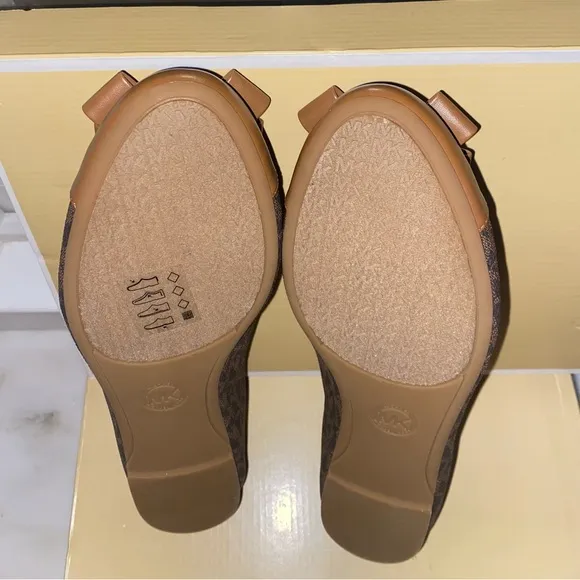 Michael Kors Signature Print Gale Flats, Size 7.5, Color: Brown