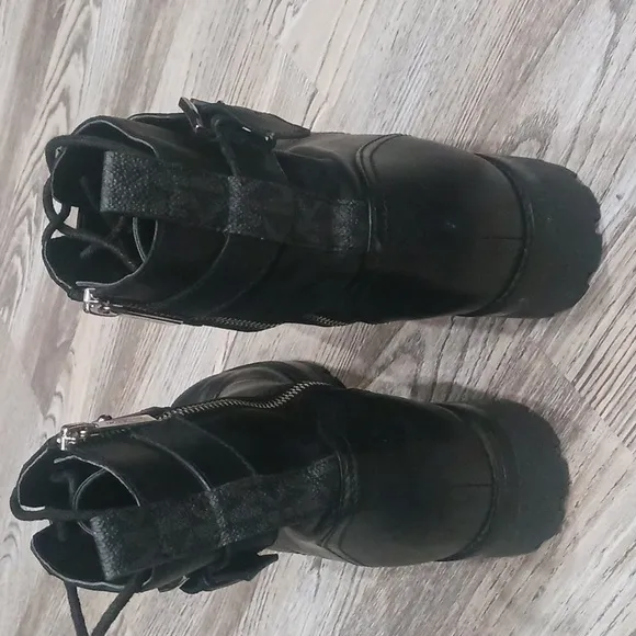 Michael Kors Women's Black Leather Ankle Boots Lace Up Moto Combat Size 8.5