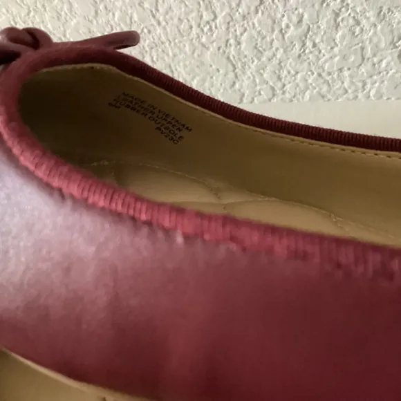 MICHAEL KORS Women's Nori Round Toe Slip-On Ballet Flats, size 6