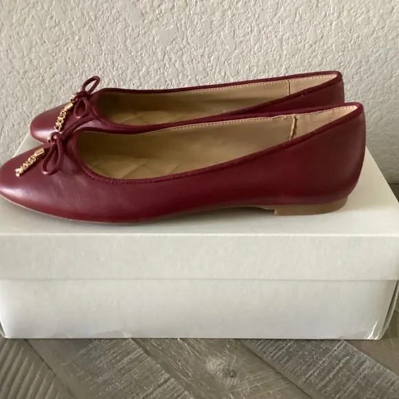 MICHAEL KORS Women's Nori Round Toe Slip-On Ballet Flats, size 6