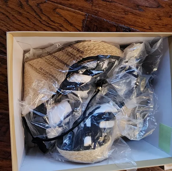 Michael Michael Kors Mirabel  Suede Admiral Wedge. BNIB. Size 8