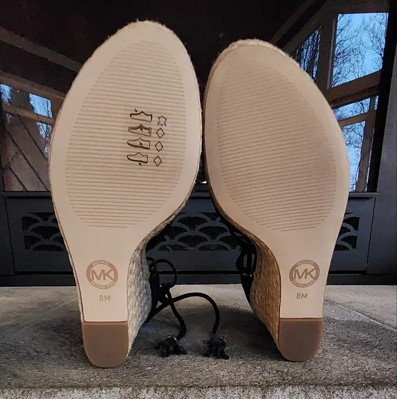 Michael Michael Kors Mirabel  Suede Admiral Wedge. BNIB. Size 8
