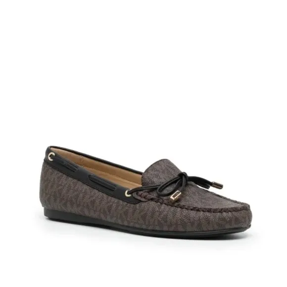 MICHAEL MICHAEL KORS | NWT Sutton Logo Moccasin